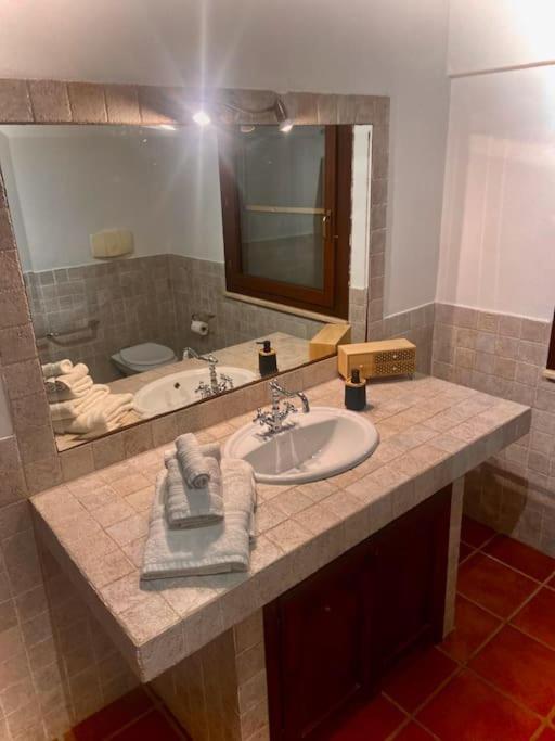 Camera Villa Sarda Aurora Elmas Экстерьер фото